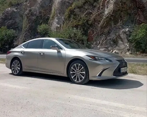 Lexus ES 300h