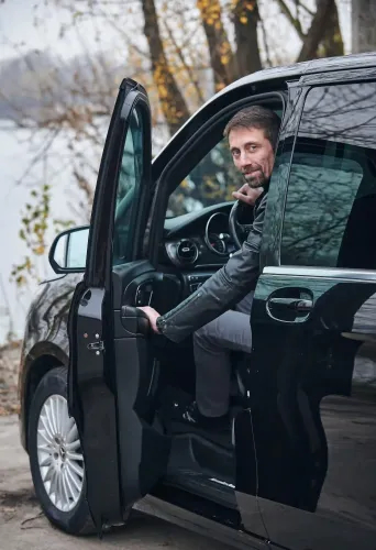 Mercedes-Benz V-Class